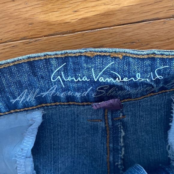 🔴 2 for $25 Gloria, Vanderbilt shorts size 16 - Picture 4 of 13